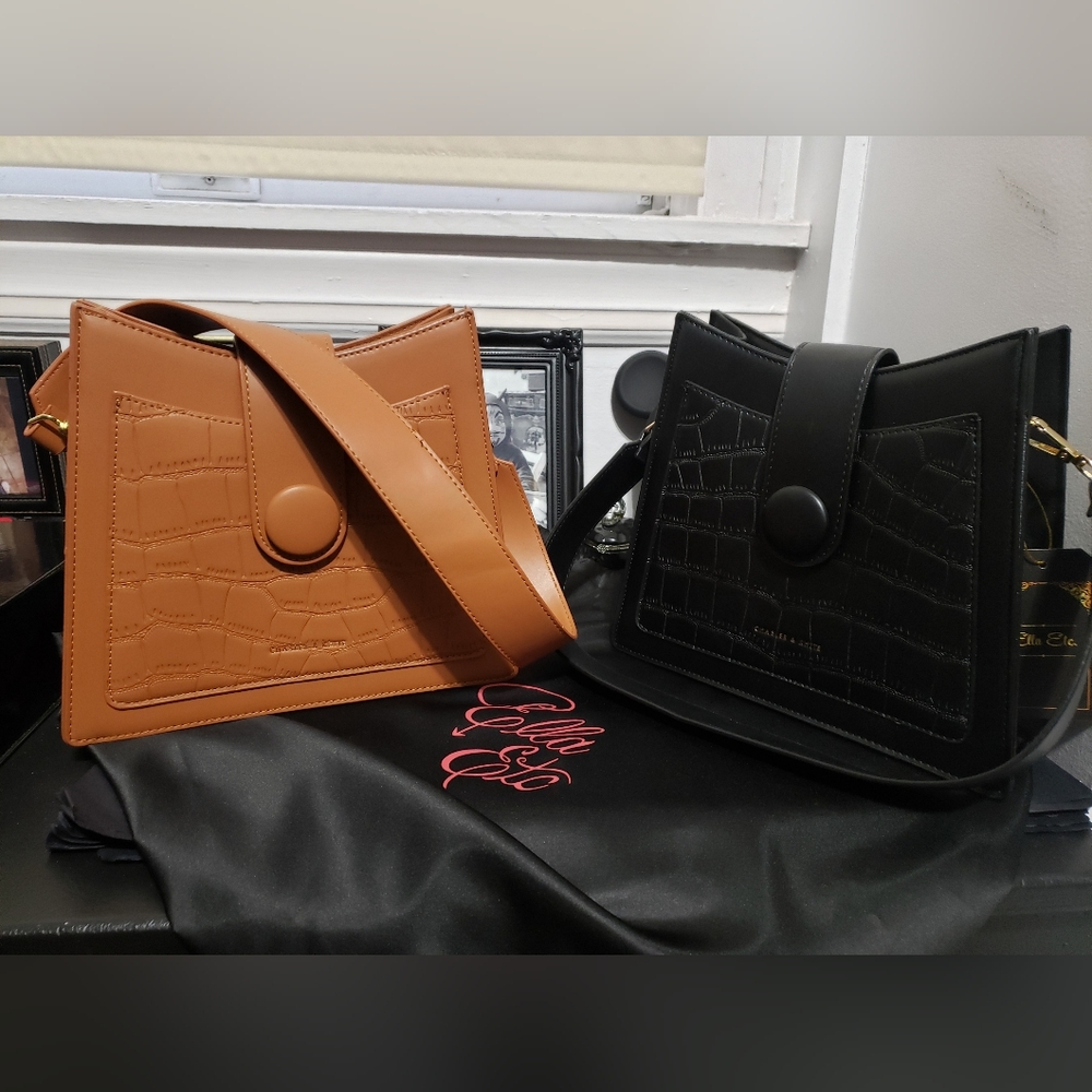 Faux Leather Croc Embossed Shoulder bag